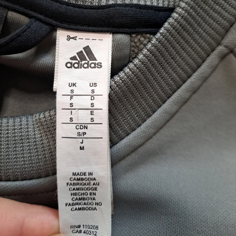 Adidas Men's Size Small Logo Pullover Gray Crewneck Long Sleeve Sweatshirt